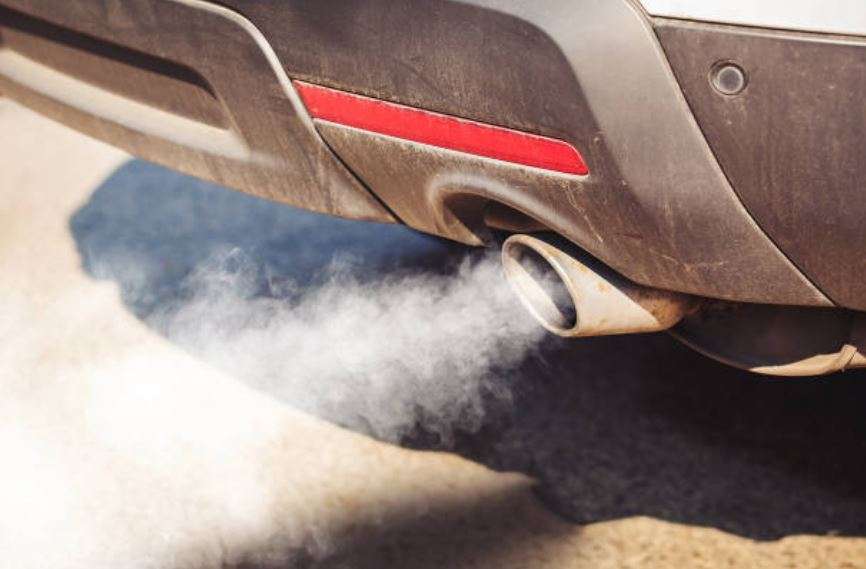 pasar itv coche emisión de gases